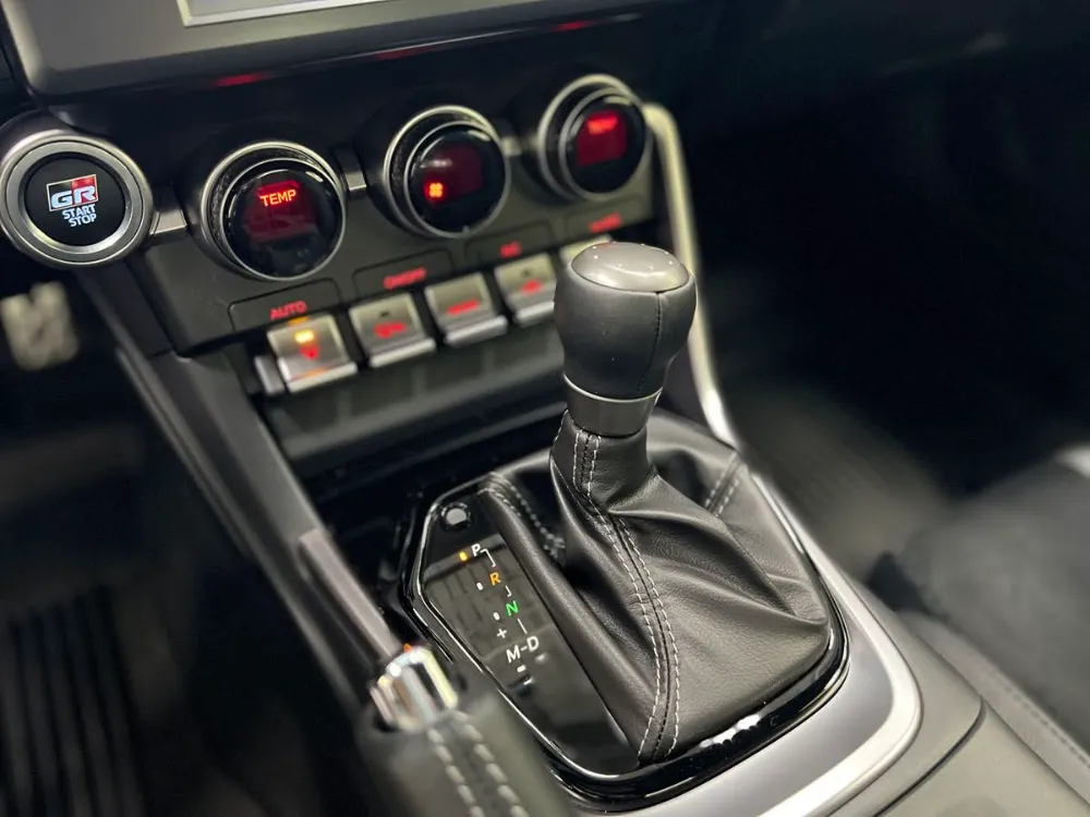 2022 Toyota 86 Premium Interior in Track Red 22